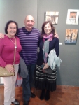 Mª Jose, Francisco y Montse junto a sus obras.